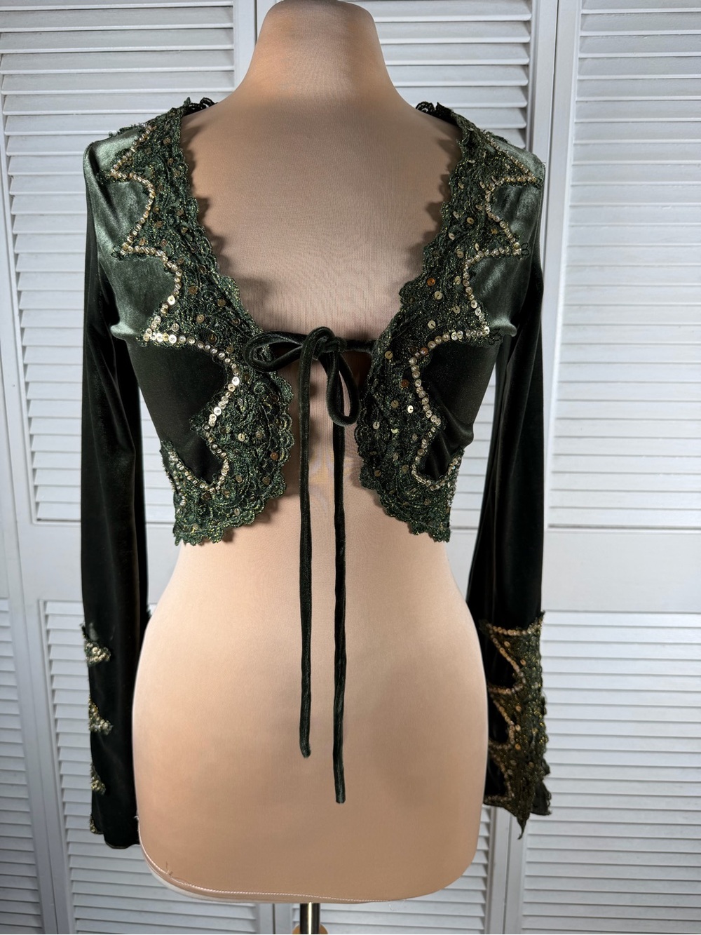 Tea/F Vintage Y2K Velvet Lace Sequin Cropped Bolero Jacket Size M